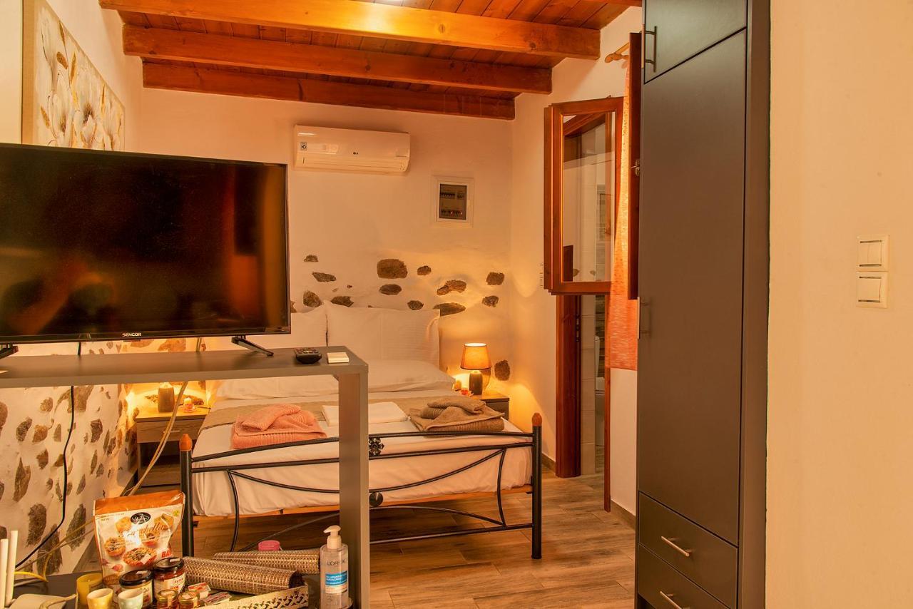 הוילה פלקסטרון Anemolia Tiny Stone House מראה חיצוני תמונה