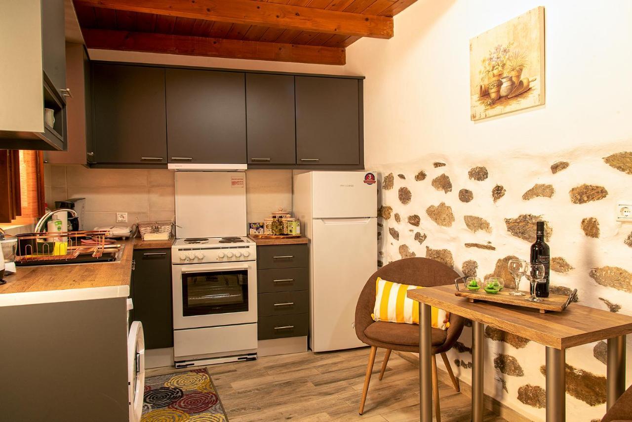 הוילה פלקסטרון Anemolia Tiny Stone House מראה חיצוני תמונה