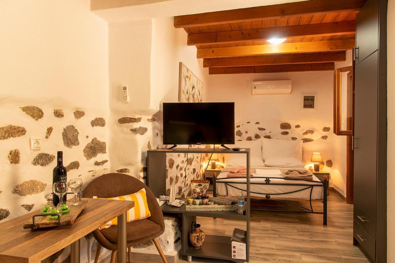 הוילה פלקסטרון Anemolia Tiny Stone House מראה חיצוני תמונה